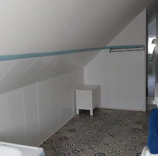 Enklawa Nad Kwisa 4 *